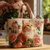 Borsa artigianale trapuntata con gatto rosso e rose