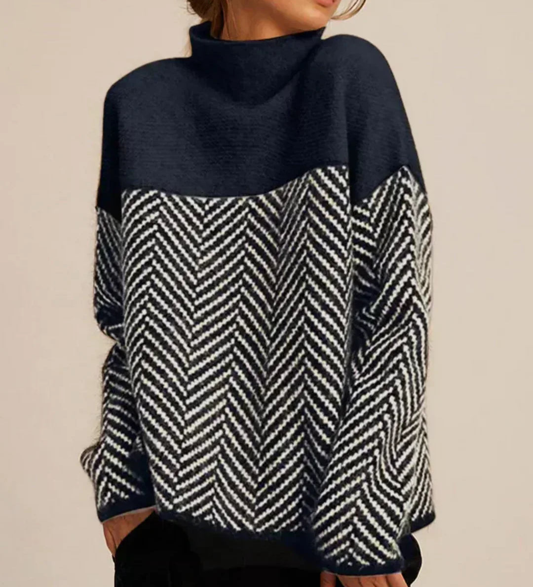 "Norah | Maglione in Cotone con Collo Alto" can be rewritten as "Norah | Maglione in Cotone con Collo Alto Elegante".