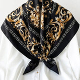 Galina Musta Foulard (100 % Seta - 88 cm)