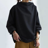 Lisa | Top Casual con Collo Alto" can be rewritten as "Lisa | Casual High-Neck Top.