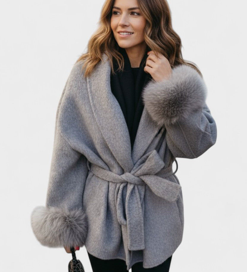 Dagmar™ | Cappotto elegante con pelliccia ecologica